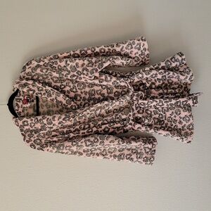 Pink and black bathrobe